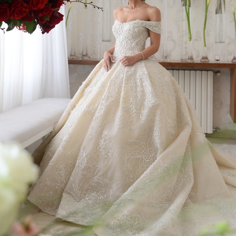 Ziad Nakad haute couture wedding gown